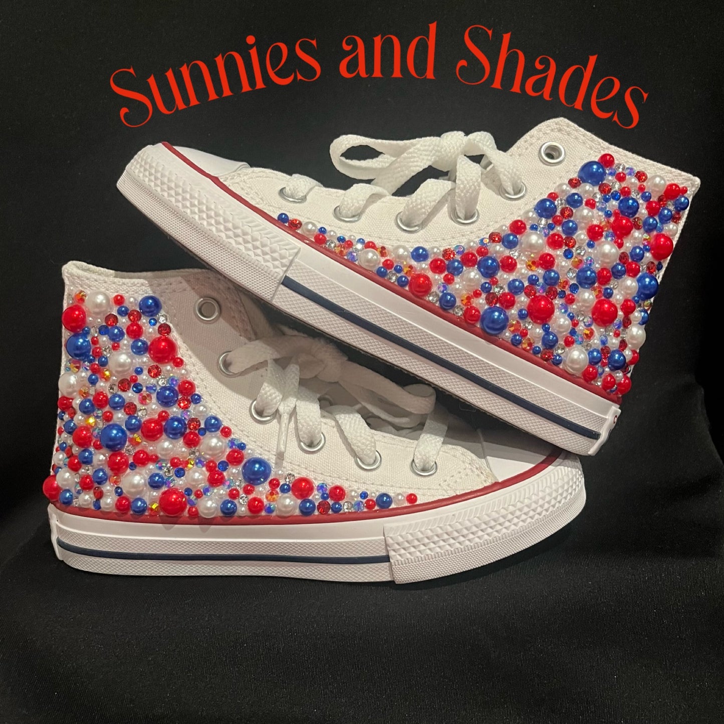 Twinkling Taylor’s LOWTOPS